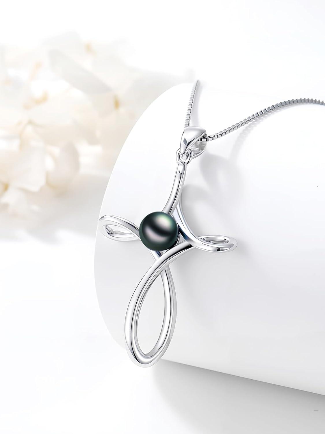 Our Review: Tahitian Black Pearl Cross Necklace in​ White Gold