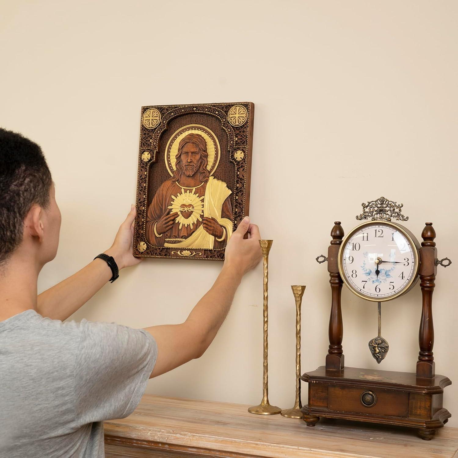 Our Review of the handmade Sacred Heart of Jesus Wooden Wall Decor