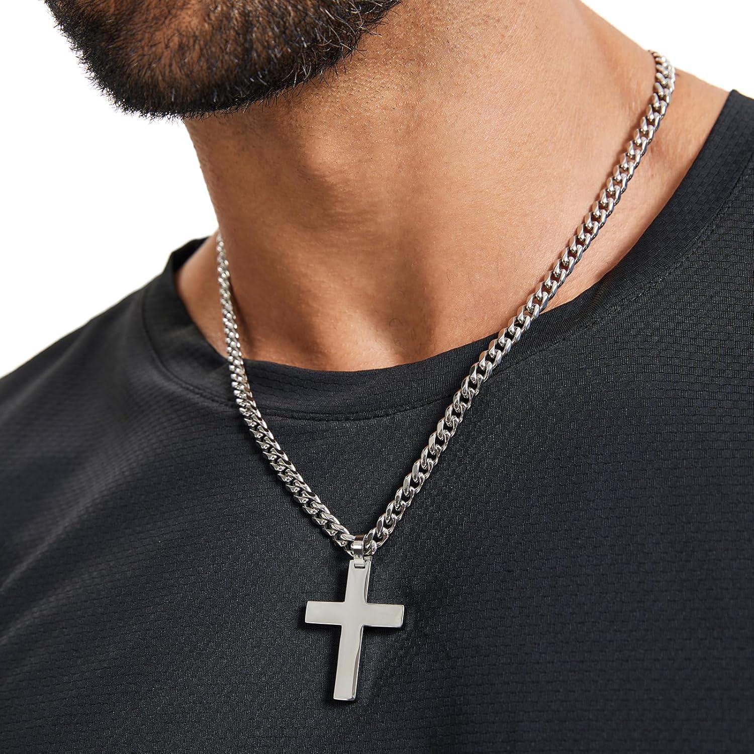 Our Review of the Qlaway Men's 925 Silver Cross Necklace