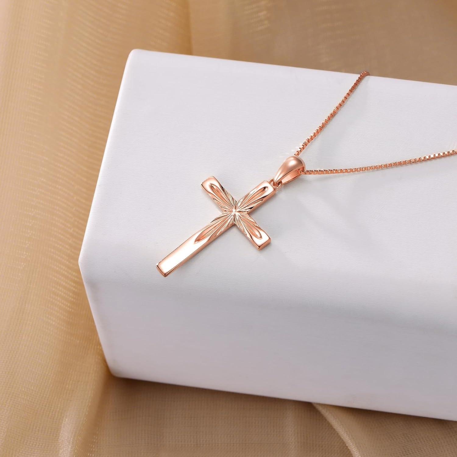 Our Honest Review of the⁤ 14K Gold Cross Necklace with Italian Diamond Cut